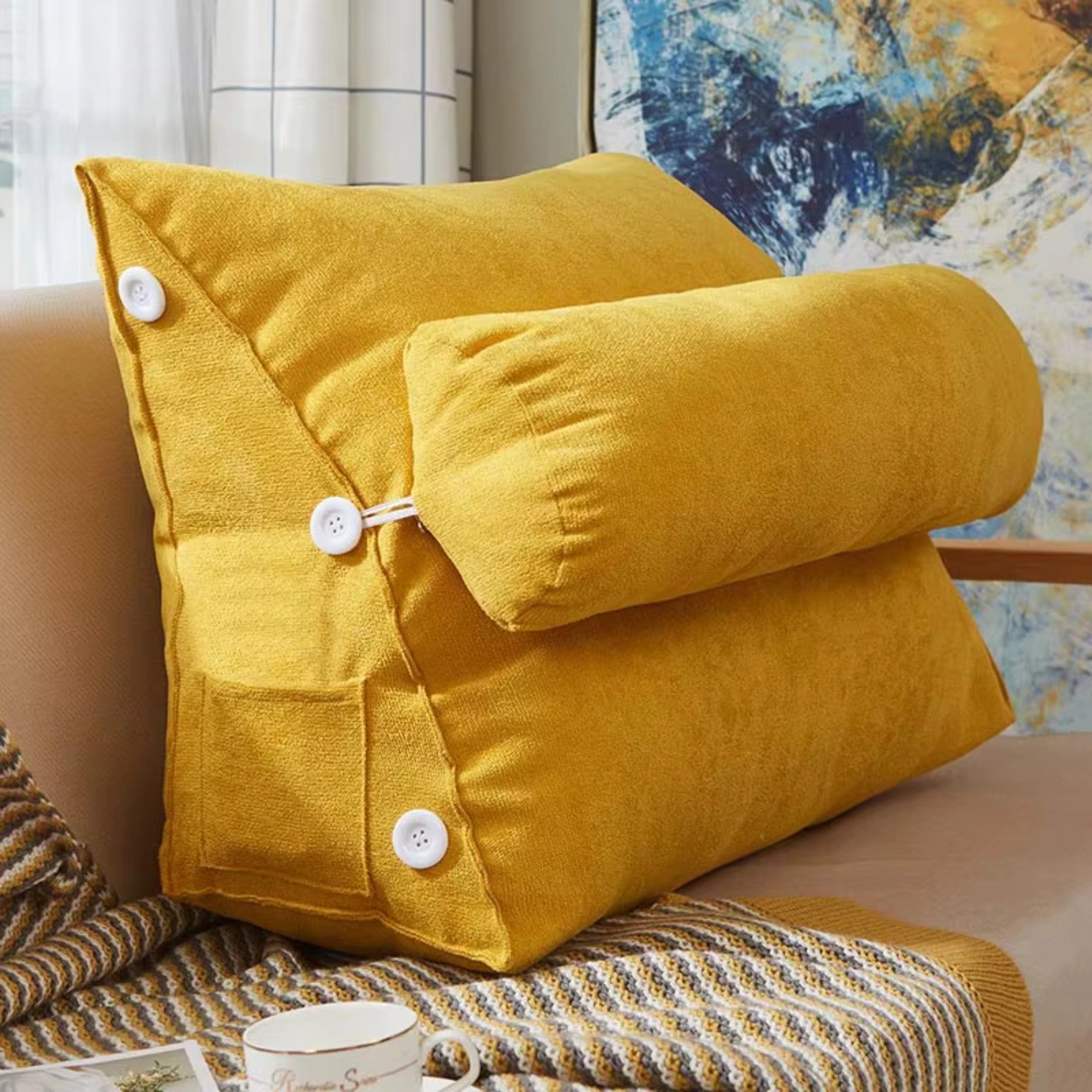 Coussin Triangulaire Jaune
