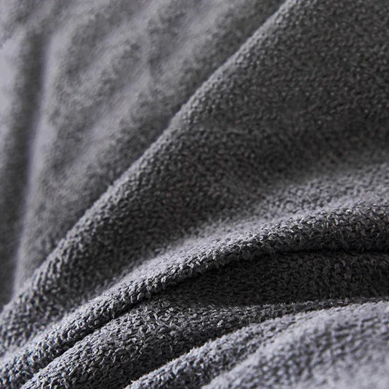 Coussin Triangulaire Noir