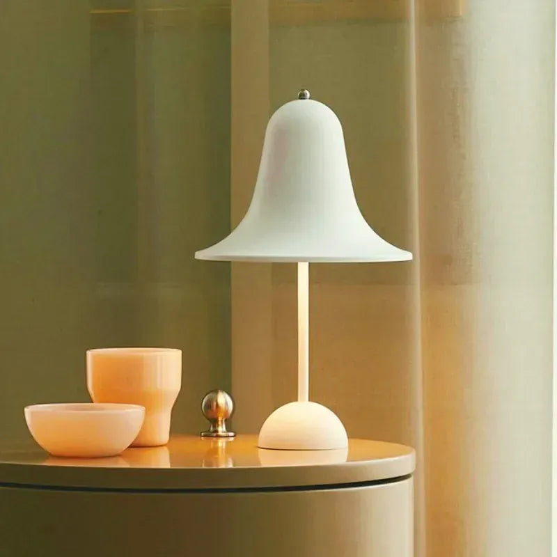 Lampe de Chevet Design Cloche