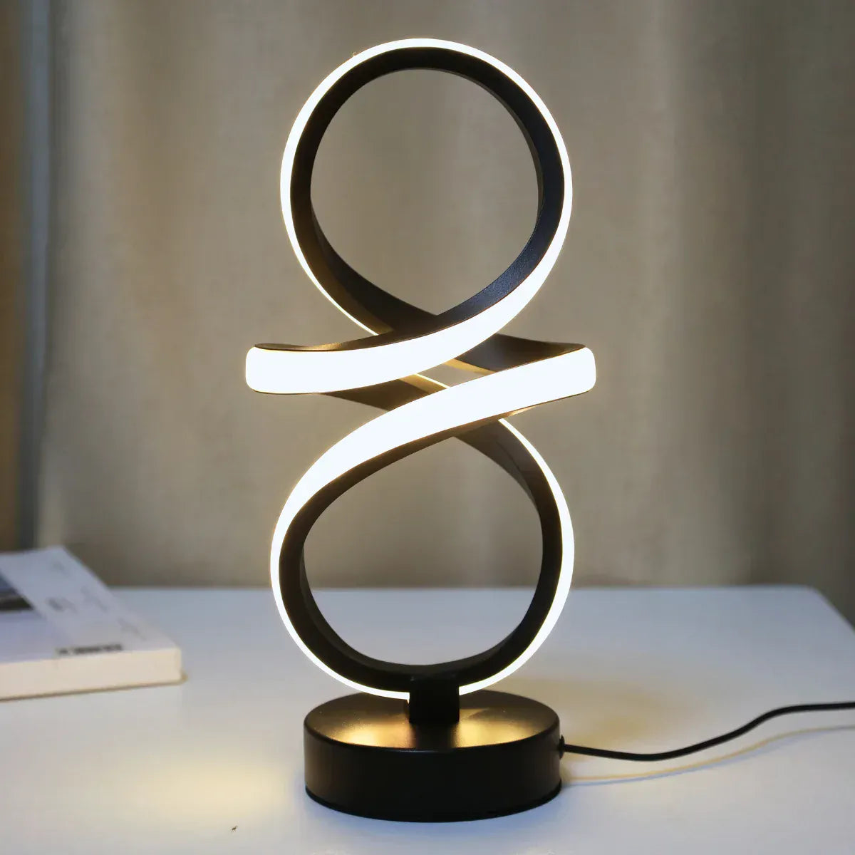 Lampe de Chevet Noire Design
