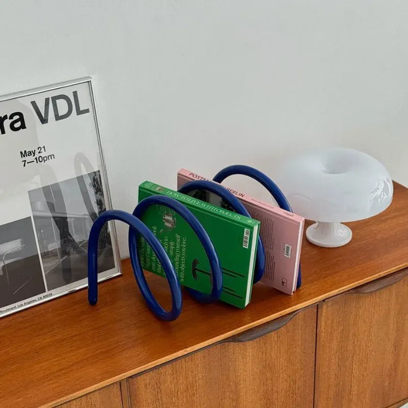 Porte Livre Spirale Moderne