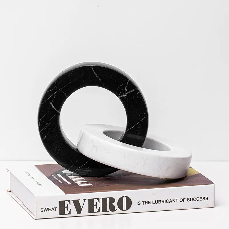Serre Livre Anneaux Noir & Blanc