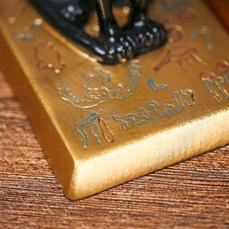 Serre Livre Chat Egypte