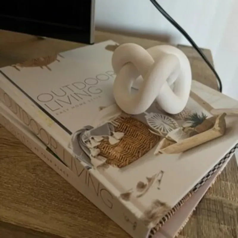 Serre Livre Nœud Abstrait Blanc